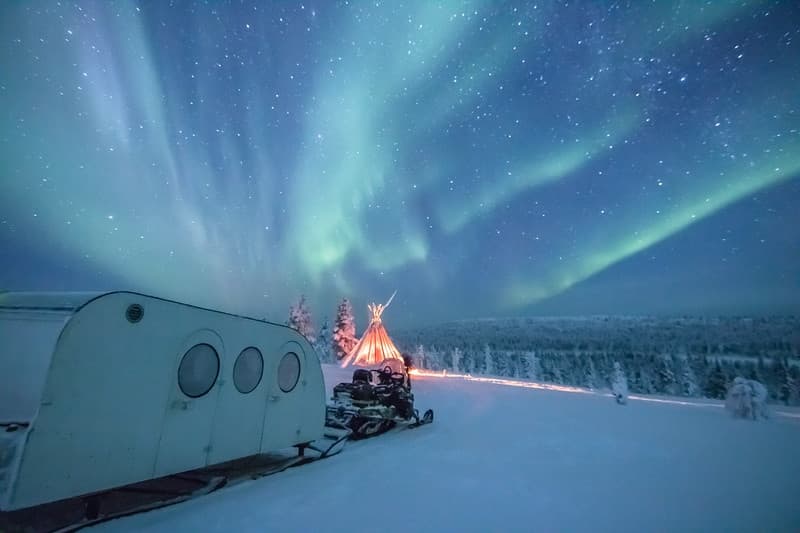 Winter Land Adventures | Aurora Hunting at Northern Lights Village Saariselkä