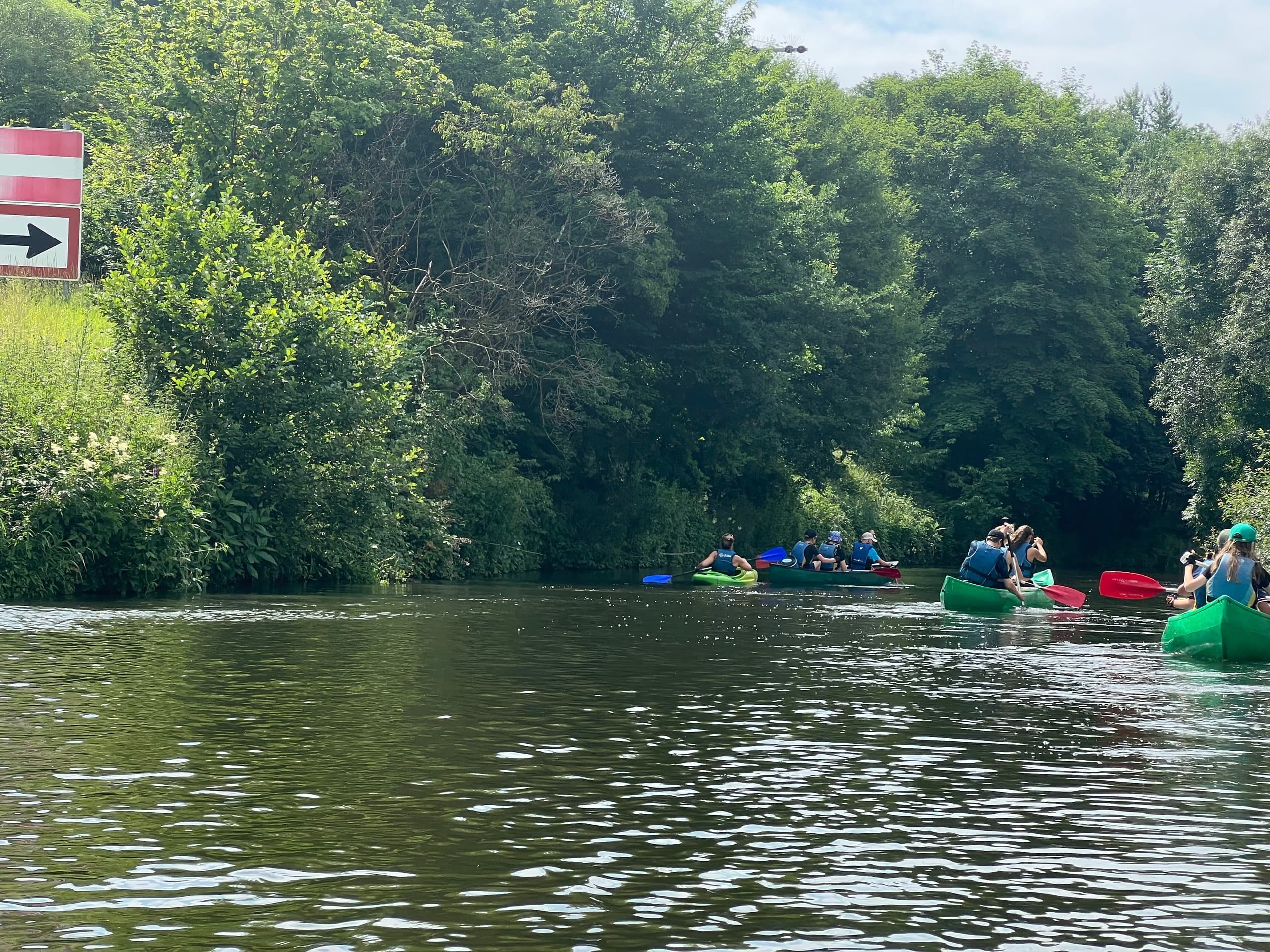 Canoe Trip in the Lahn River with Weilburger Touristikbetriebe