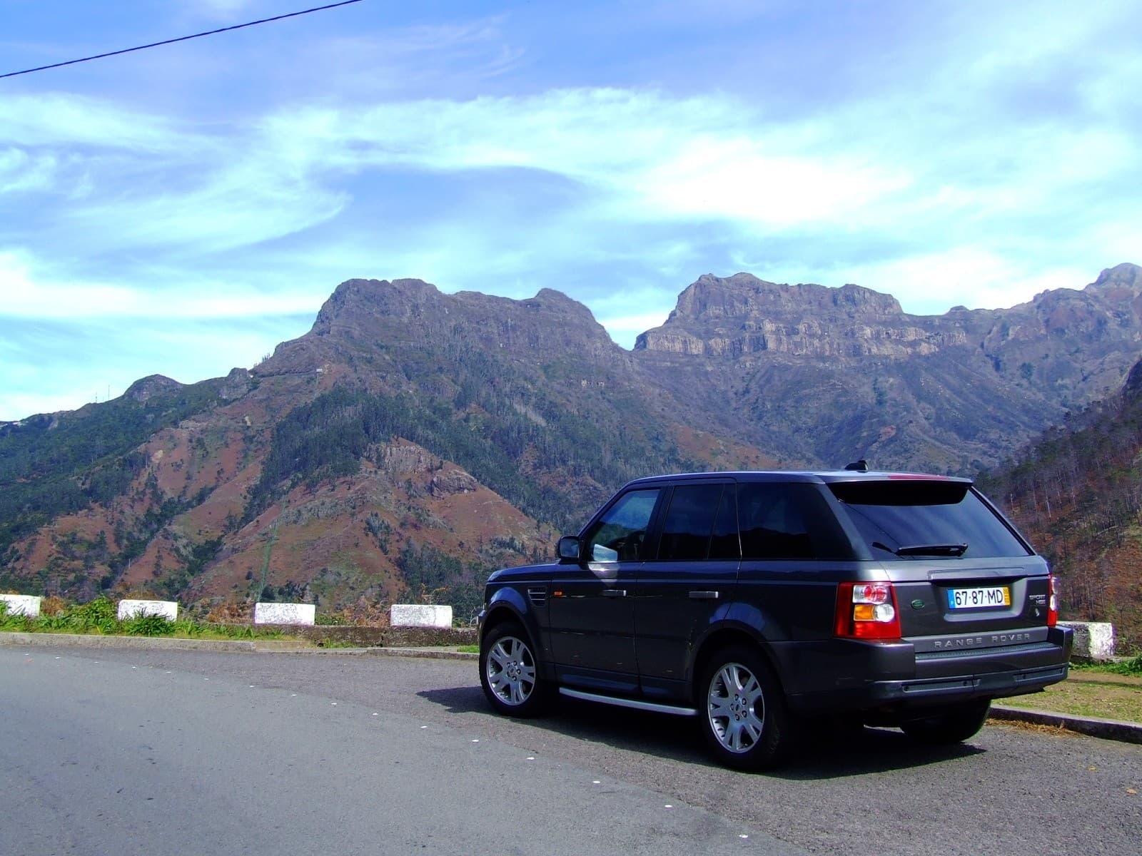 Sunrise at Pico do Arieiro: VIP Off-Road Tour from Funchal