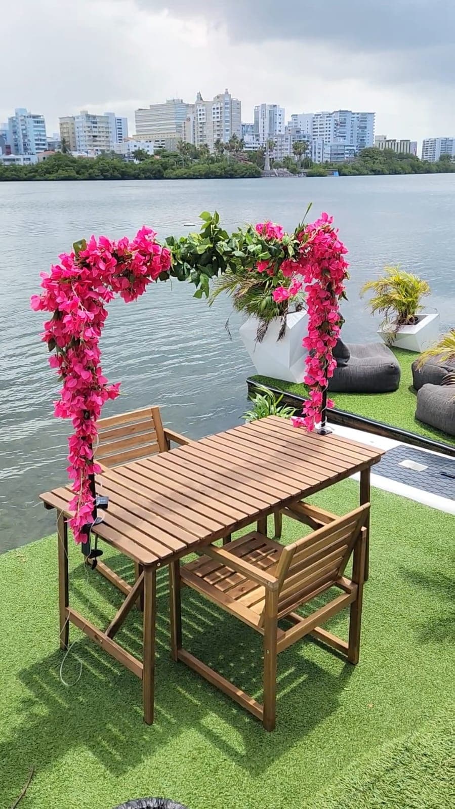 Exclusive Floating Dinner Experience at Condado Lagoon, San Juan