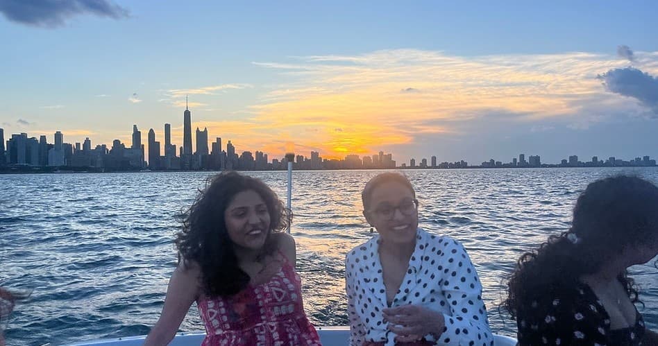 Chicago Lakefront Sightseeing Cruise: Navy Pier, Lighthouse & Skyline Views