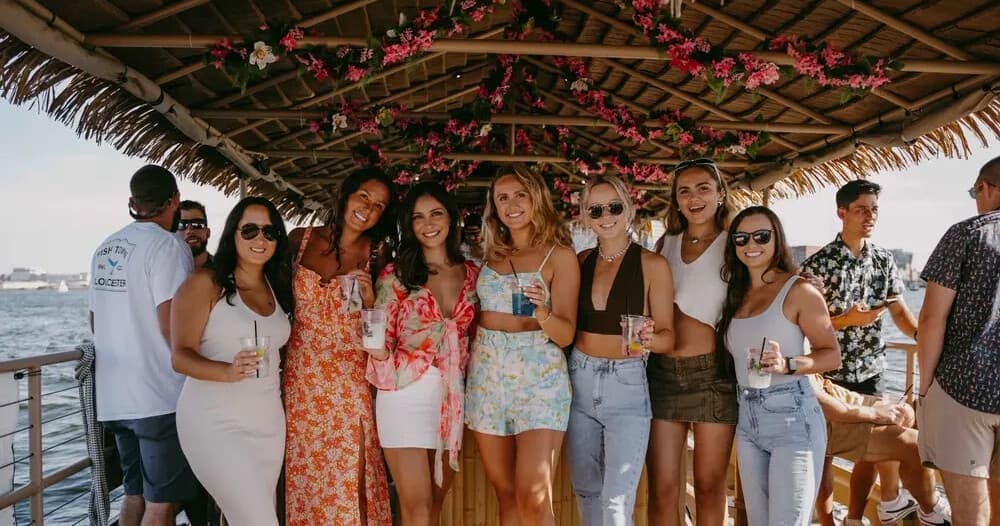 Tiki Boat Boston: Private 3-Hour Tiki Cruise on Boston Harbor