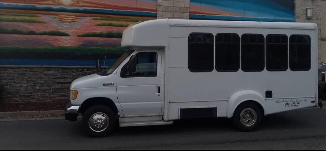 Savannah to Tybee Private Shuttle: One-Way Rides for Groups up to 13