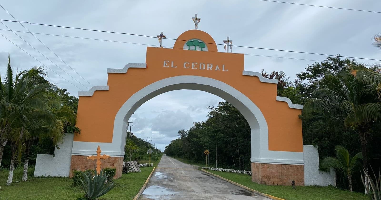 Outdoor Adventures in Cozumel: Buggy Tour & Snorkeling Experience