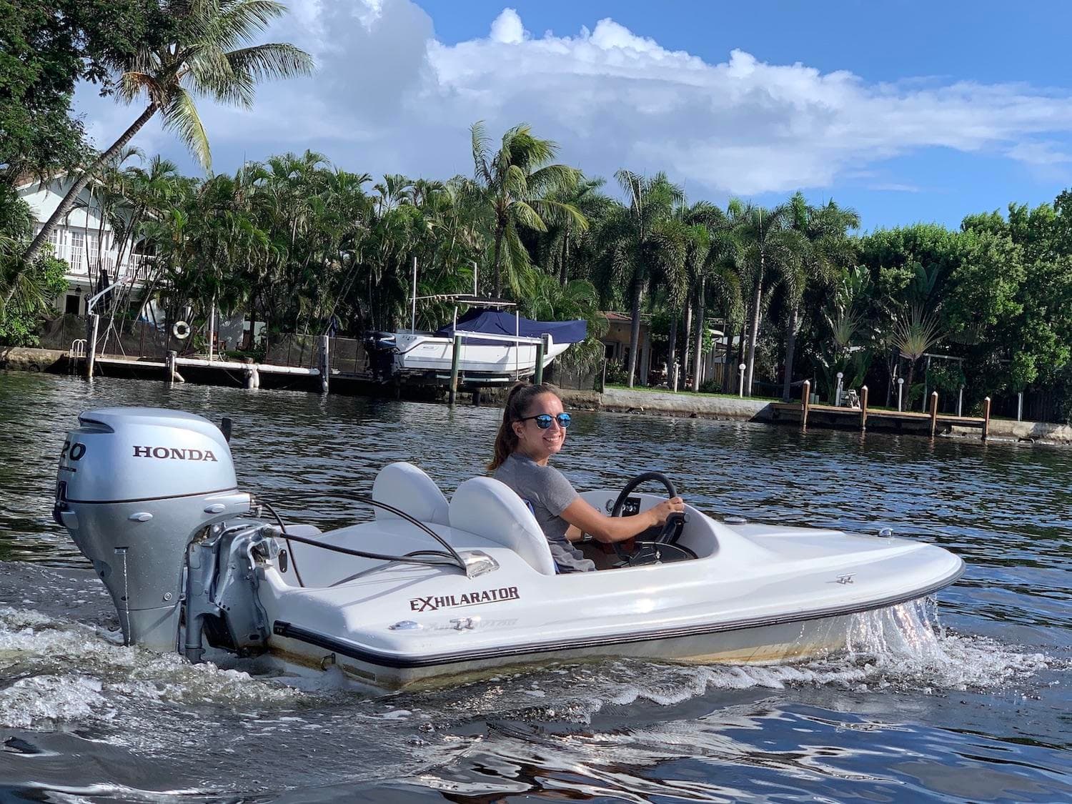 Mini-Powerboat Rentals in Fort Lauderdale, Florida