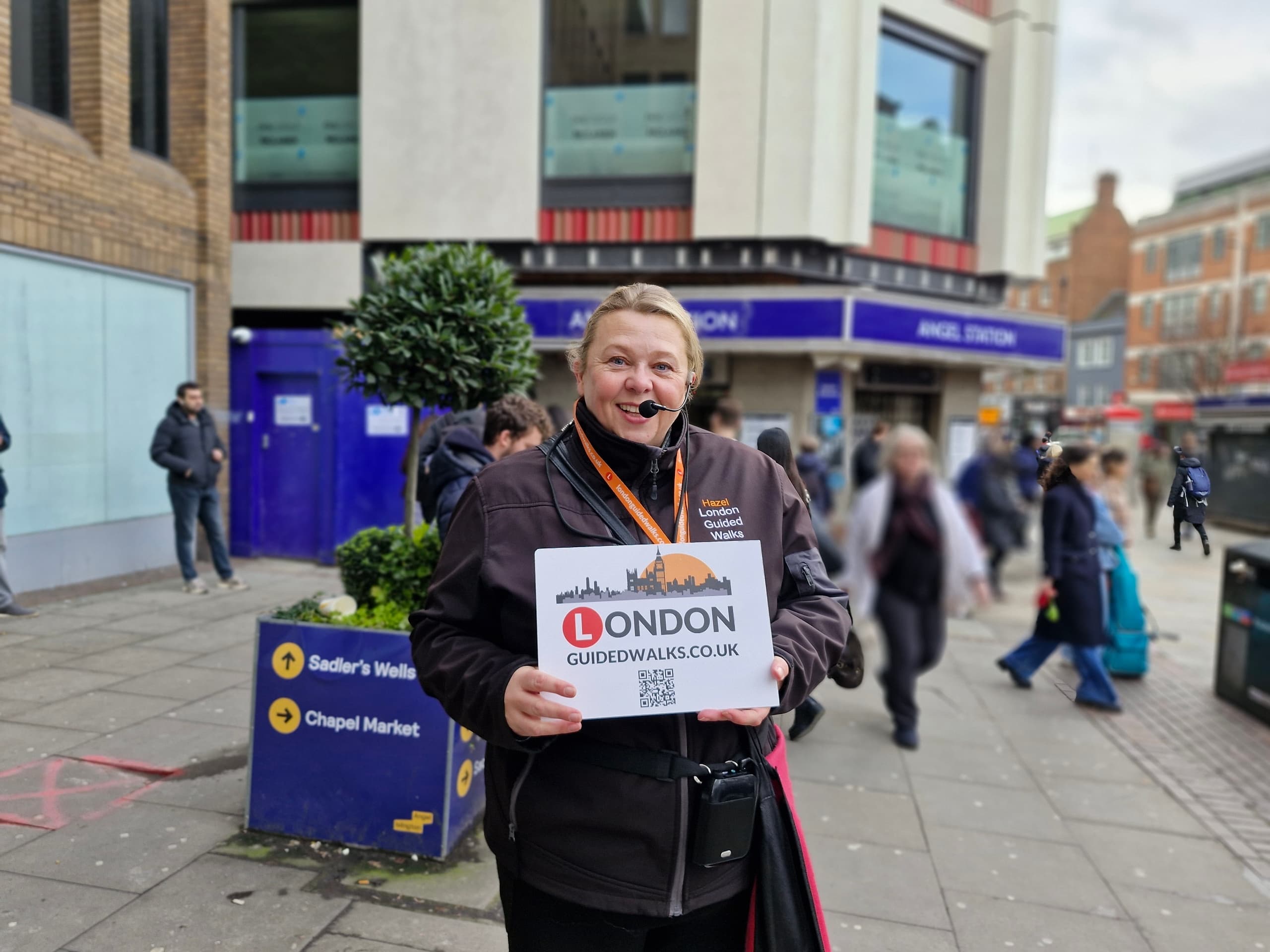 Walk Oliver Twist’s London: GCSE-Focused 90-Minute Tour from Angel to Farringdon