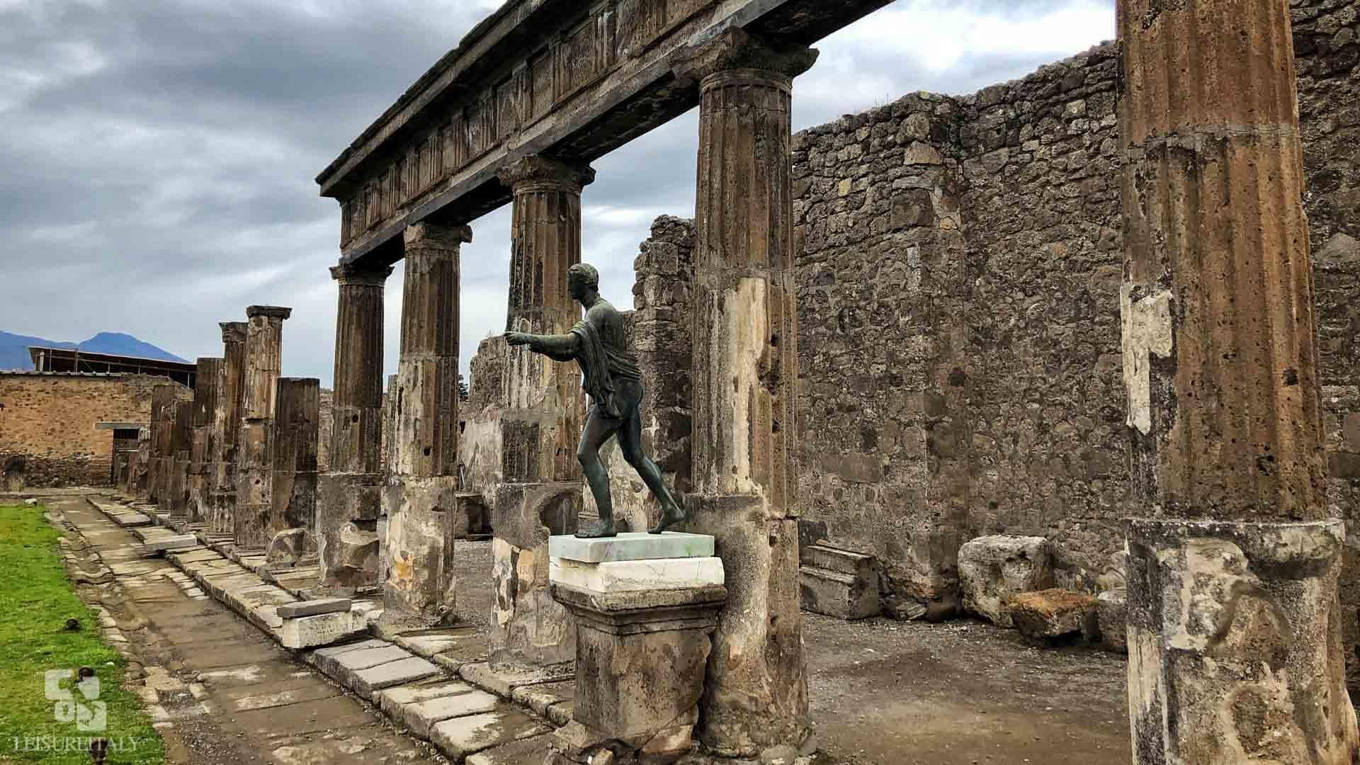 Pompeii Tours with Goldentours International in Sorrento