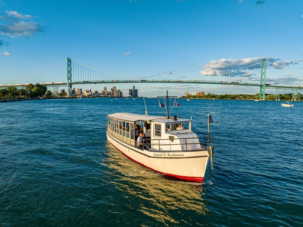 Detroit River Private Charters with Straits of Detroit Cruise Co.