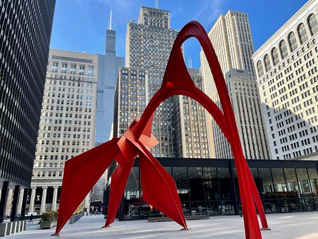 Explore Chicago's Art on a Guided Downtown Walking Tour