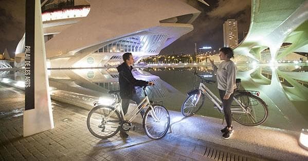 Cycling & City Highlights with Valencia Bike Night Tour