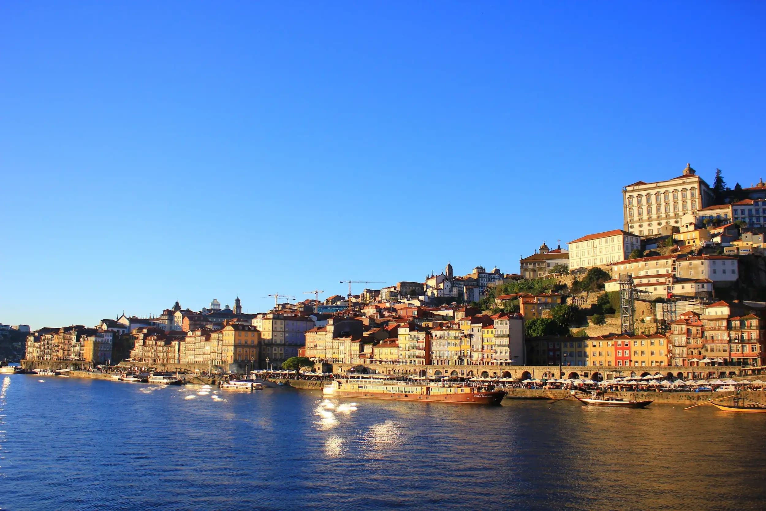 Walking Tour of Porto’s Old Town & Ribeira with Walkative!