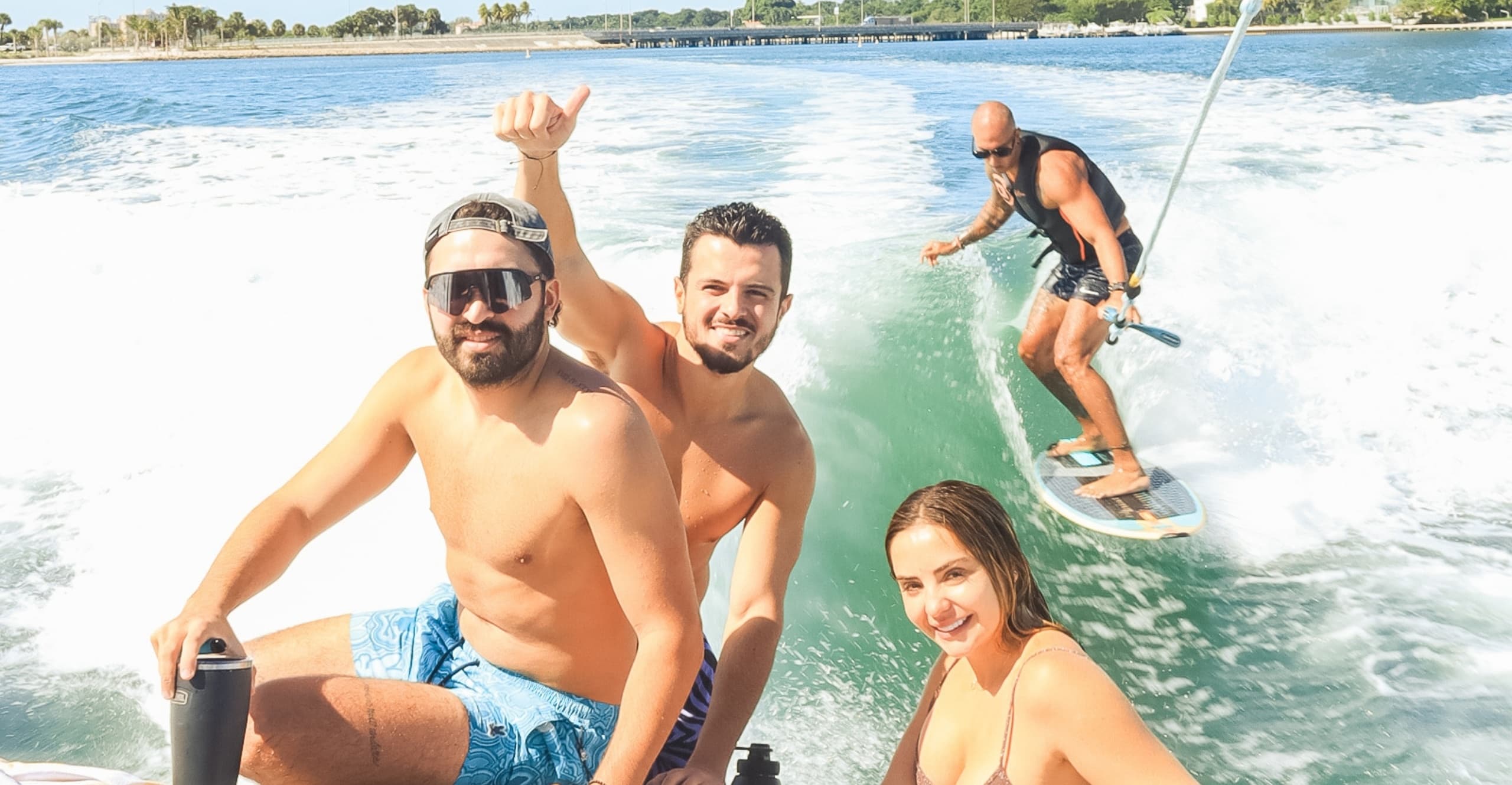 Open Wakesurf Social on Biscayne Bay - Coconut Grove Group Wakesurfing photo 2