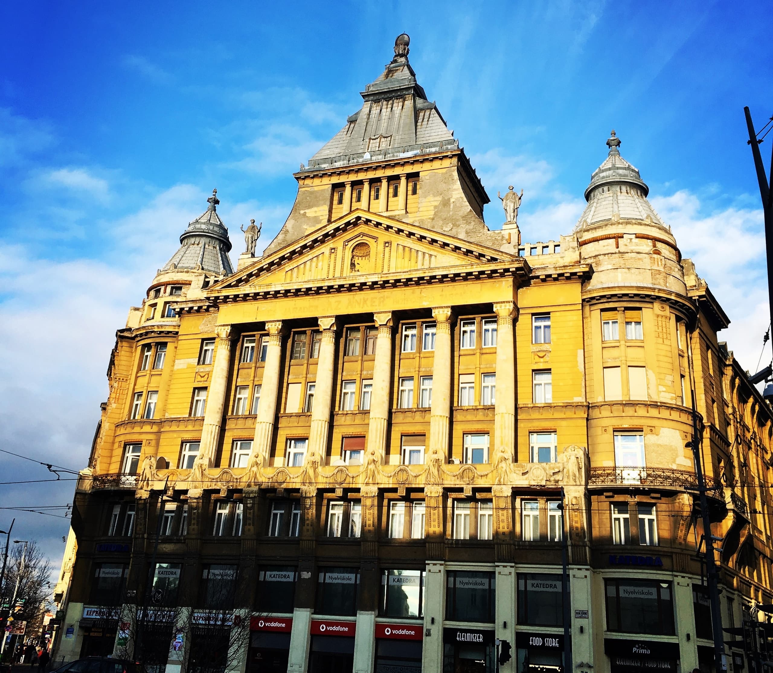 Private 7-Hour Budapest Tour: Buda Castle, Parliament & Jewish Quarter