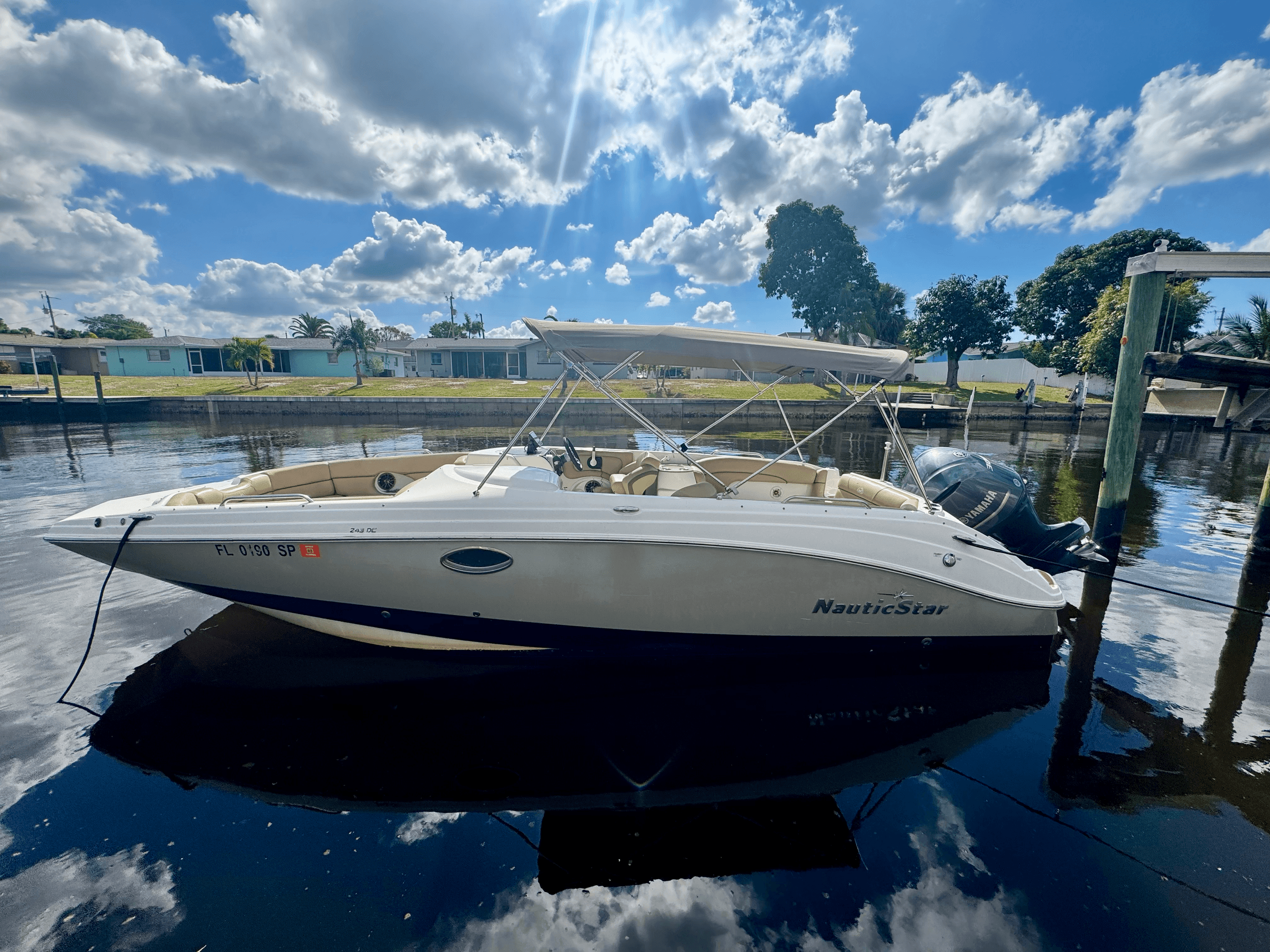 Nautic Star 243DC Deck Boat Rental — Cape Coral Powerboat Adventures on the Caloosahatchee