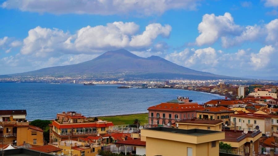 Private Rome to Naples Transfer with Discovery Guided Tours