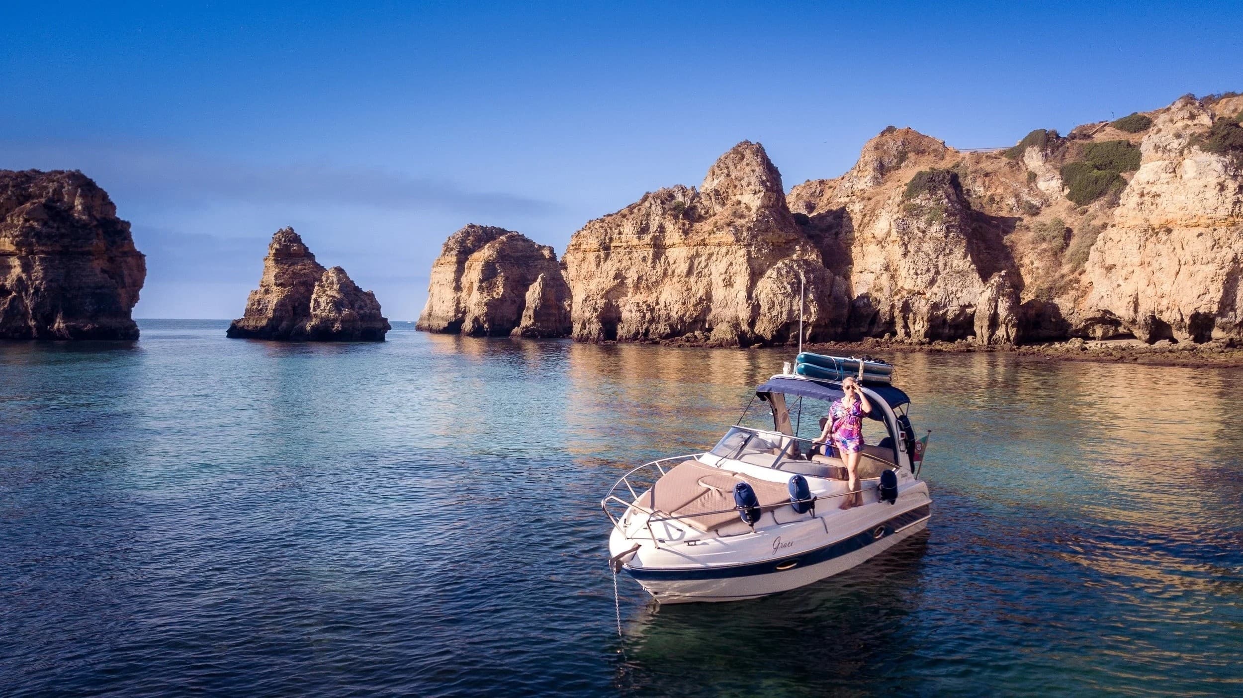 Paddle Into Ponta da Piedade: Morning 3.5-Hour Paddleboard & Boat Charter From Lagos photo 2