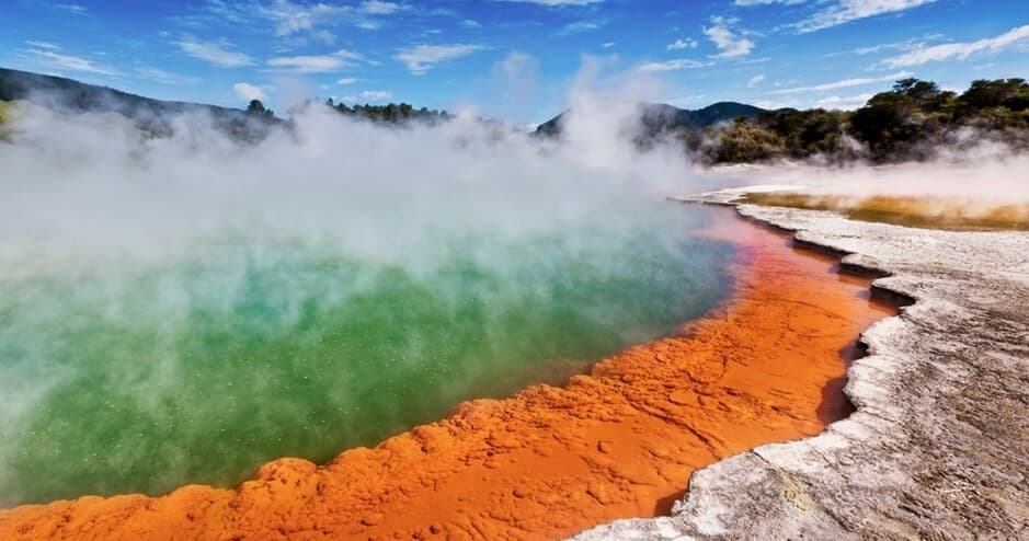 Geothermal Wonders at Waiotapu Thermal Park & Lady Knox Geyser
