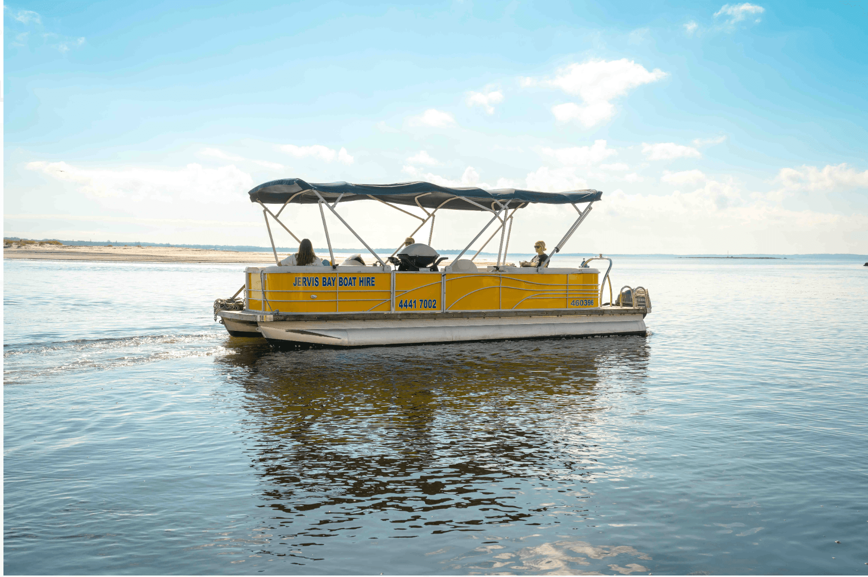 Glide Along Currambene Creek: Luxury Pontoon Rentals in Huskisson