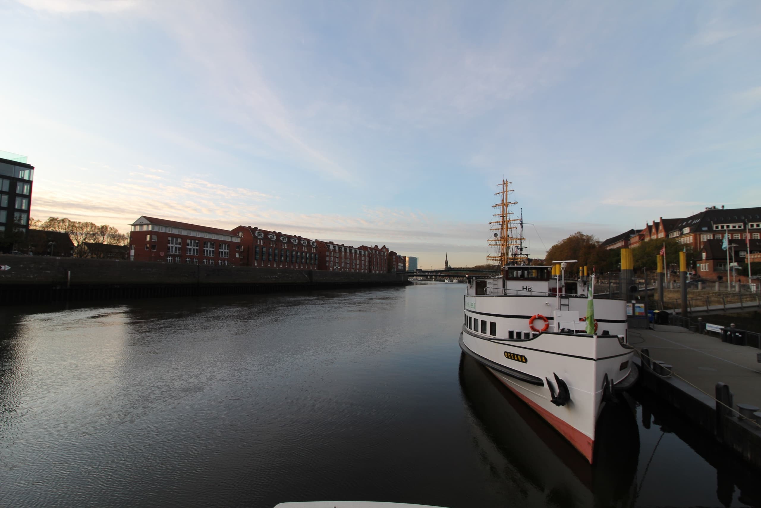 Water Transportation: Pier2 to Lankenauer Höft with Hal Över