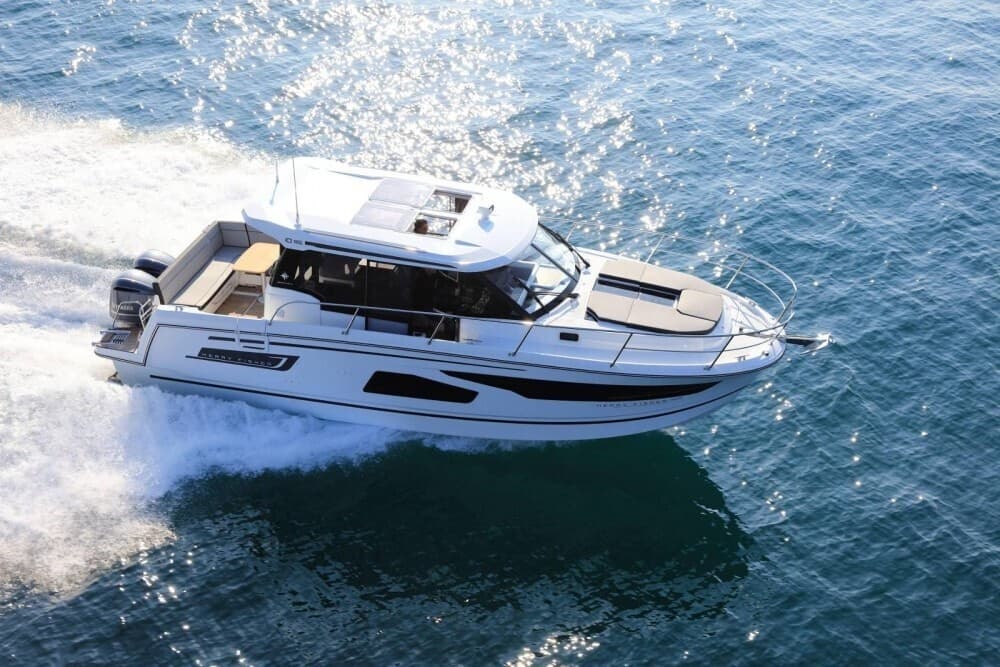 Explore the Stunning Coastline of Polignano a Mare and Monopoli on a Private Yacht Tour