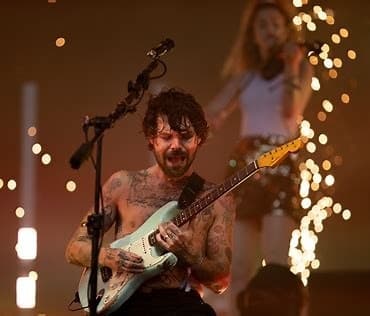 Stirling to Royal Highland Showground: Hassle-Free Return Coach to Biffy Clyro