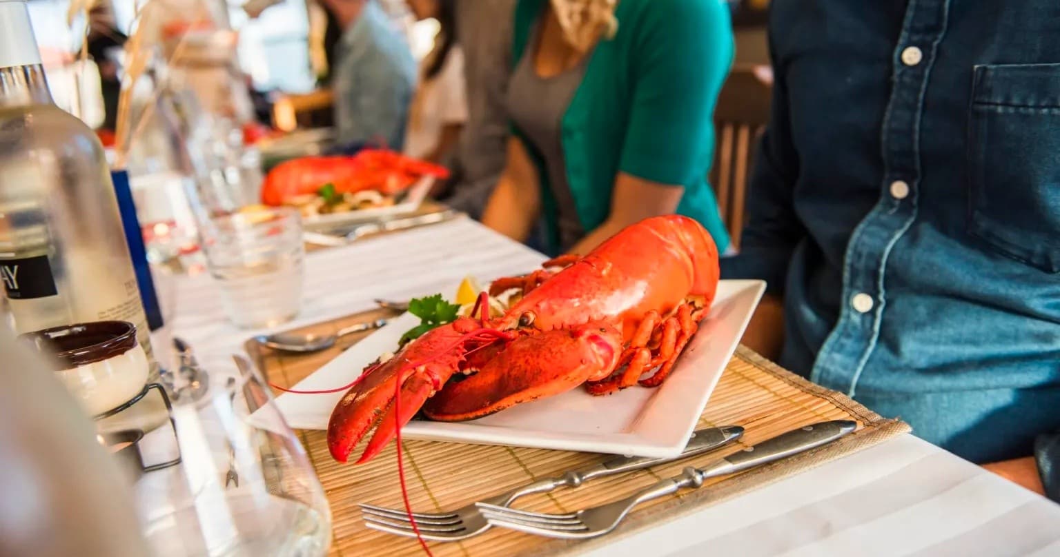 Lobster Lunch in Louisbourg: A Coastal Culinary Tour