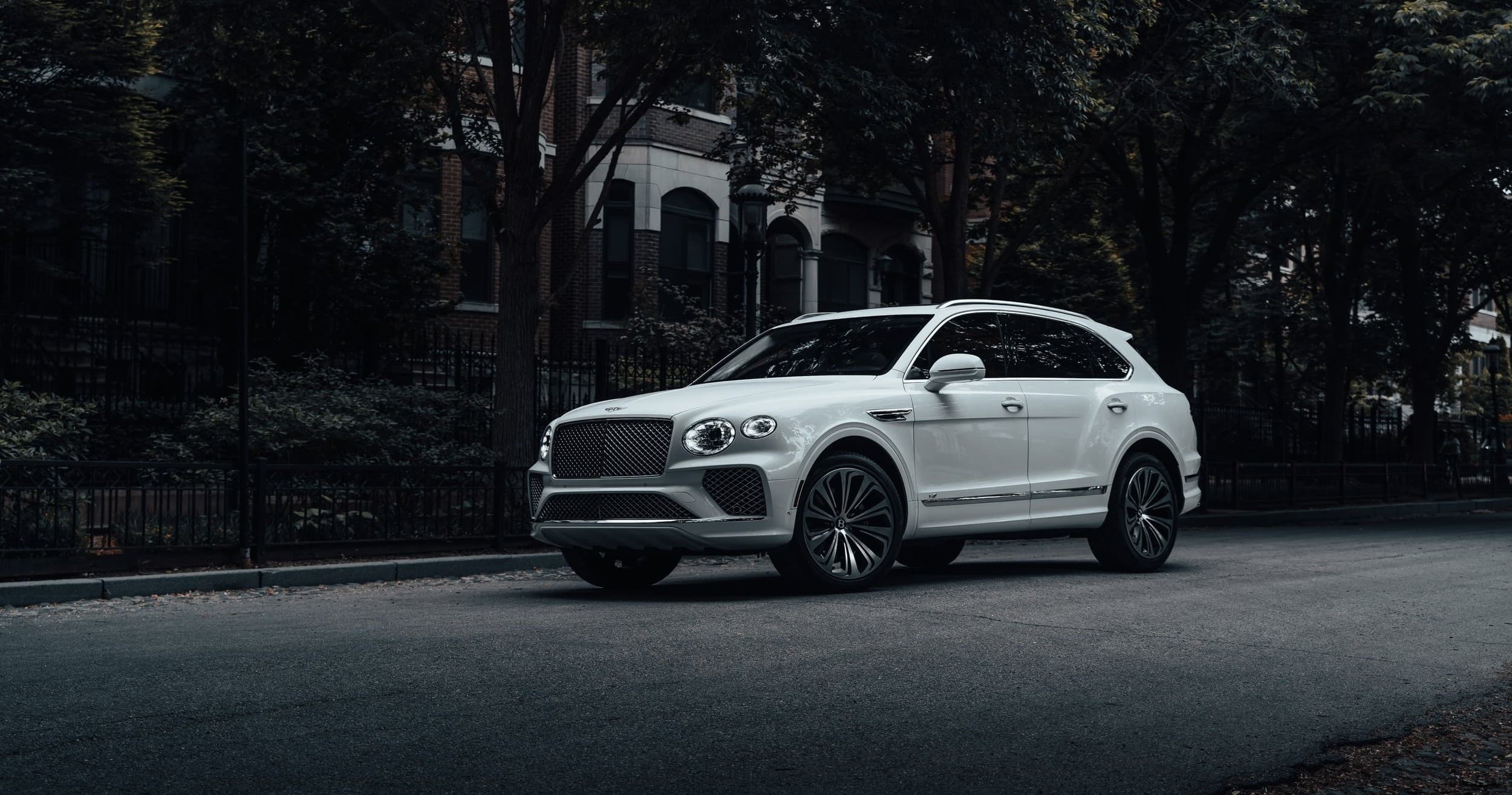 Luxury Road Trips with DS Luxury’s Bentley Bentayga in Chicago