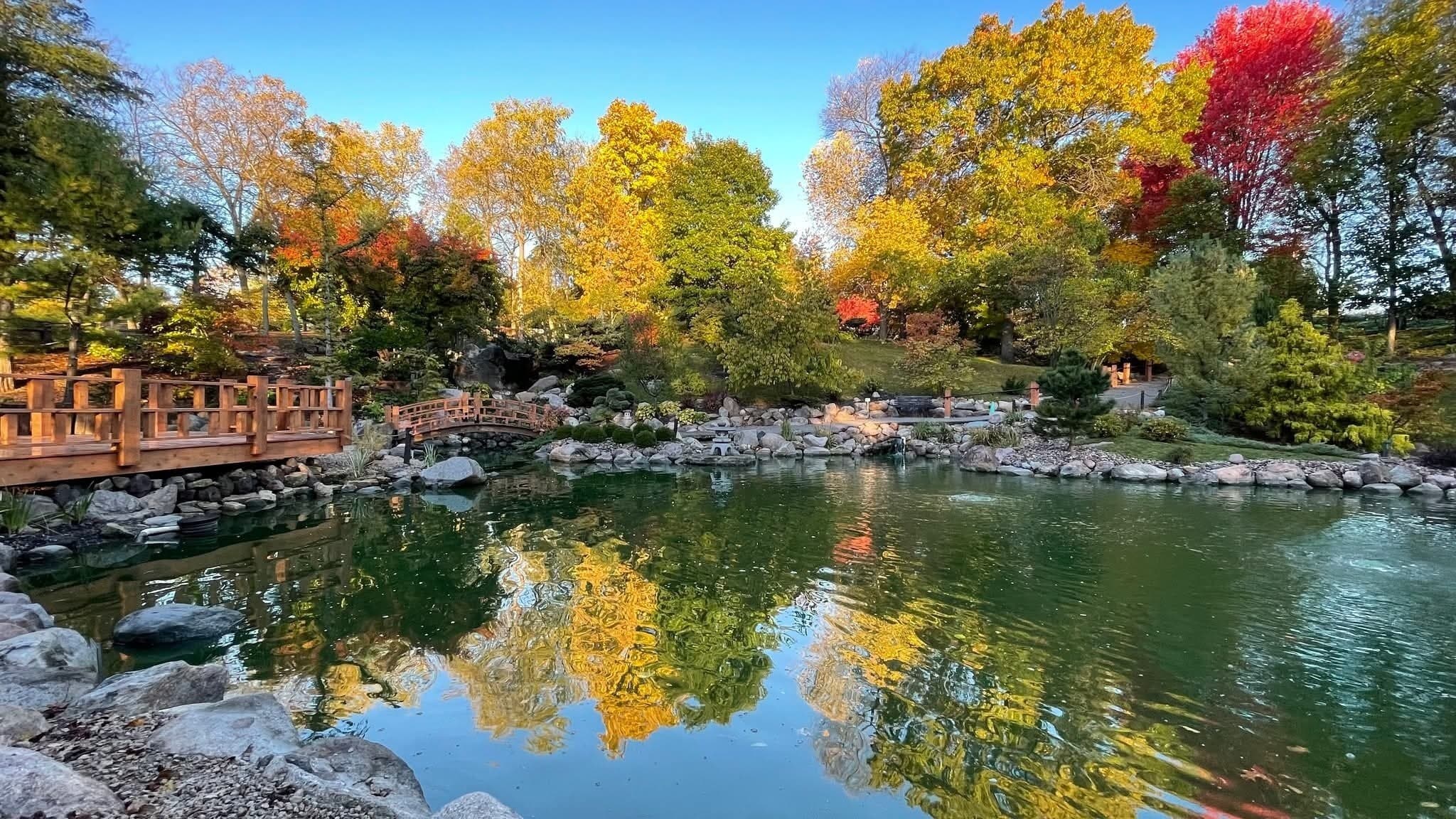 Botanical Bus Trip: Delights of Dubuque — Mississippi River Gardens & Riverfront Tour photo 2