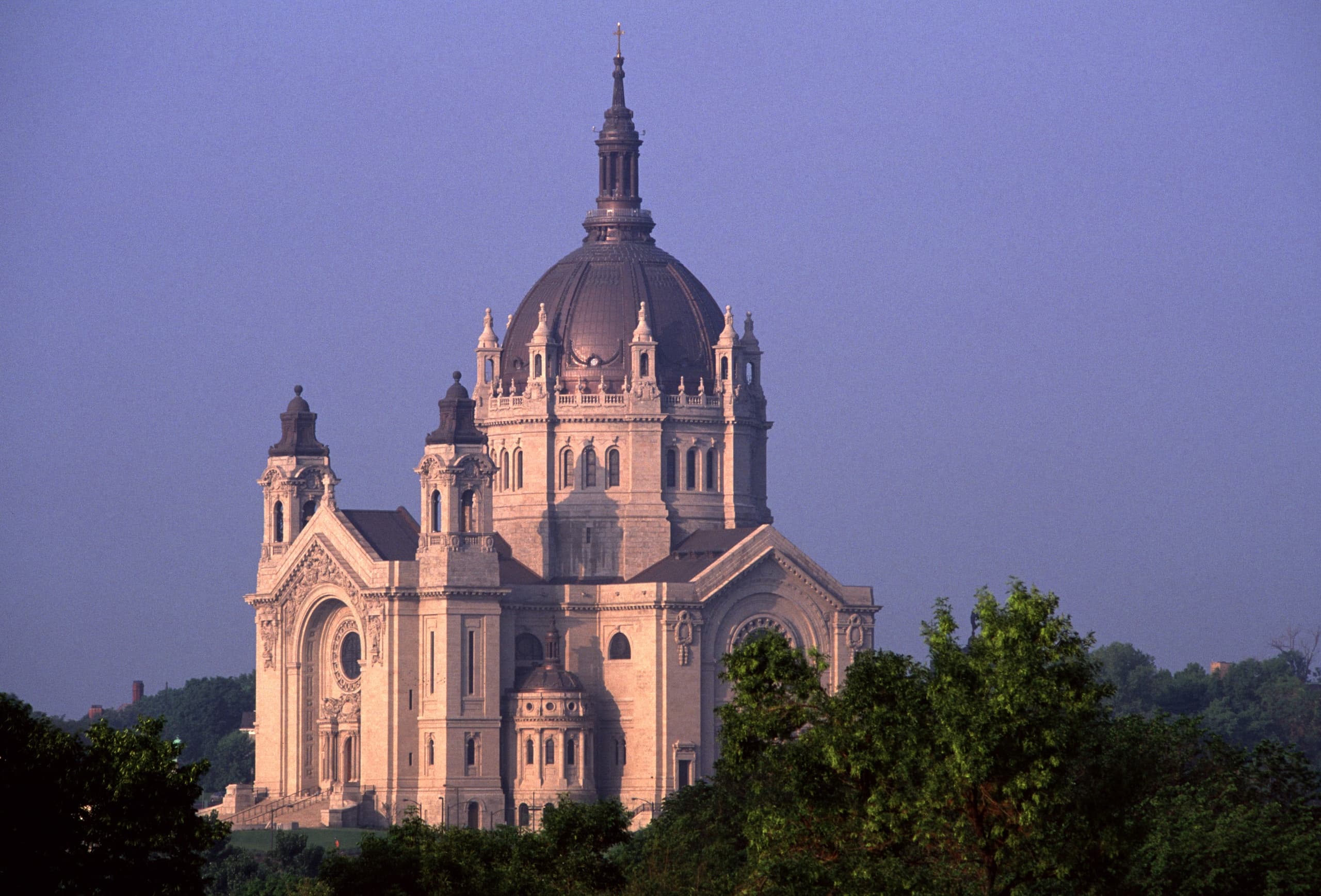 Inside Saint Paul's Cathedral: Self-Guided iPad Tour at 239 Selby Avenue
