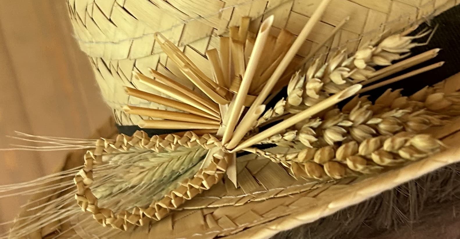 Straw Craft Hat Decoration in Broadway — Swiss Straw Plaiting Workshop & Heritage Craft photo 4