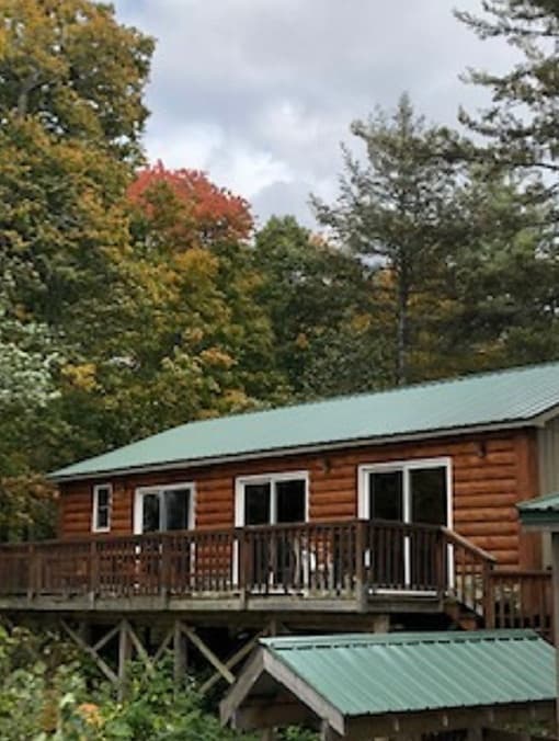 Water Activities & Luxury at Oak Island Lodge