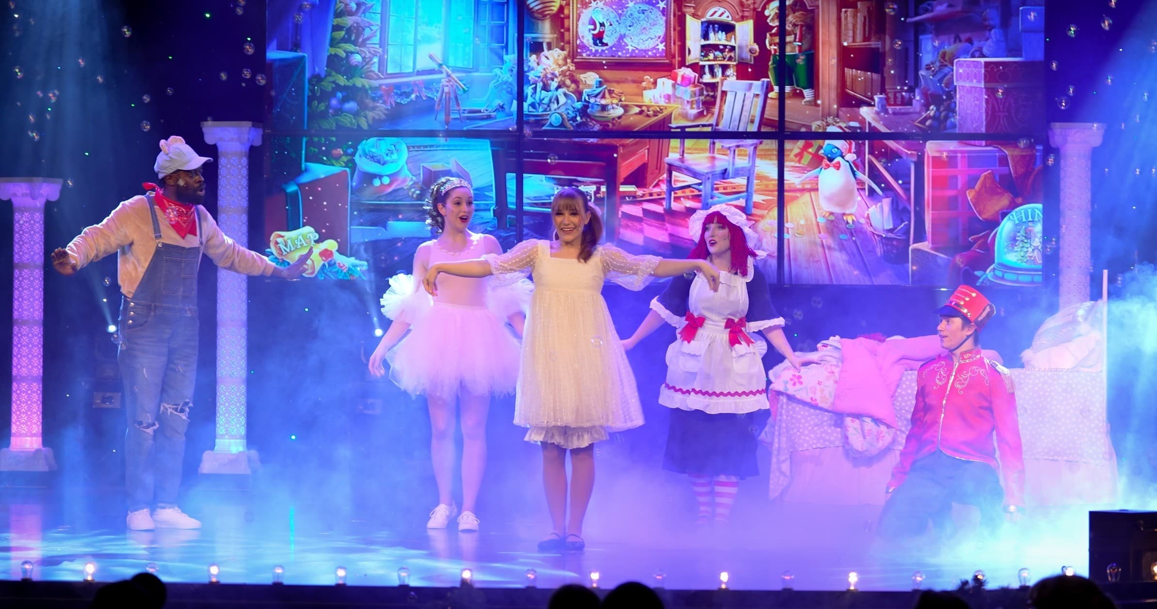 Holly Jolly Jukebox: Festive Fun in Paradise, PA