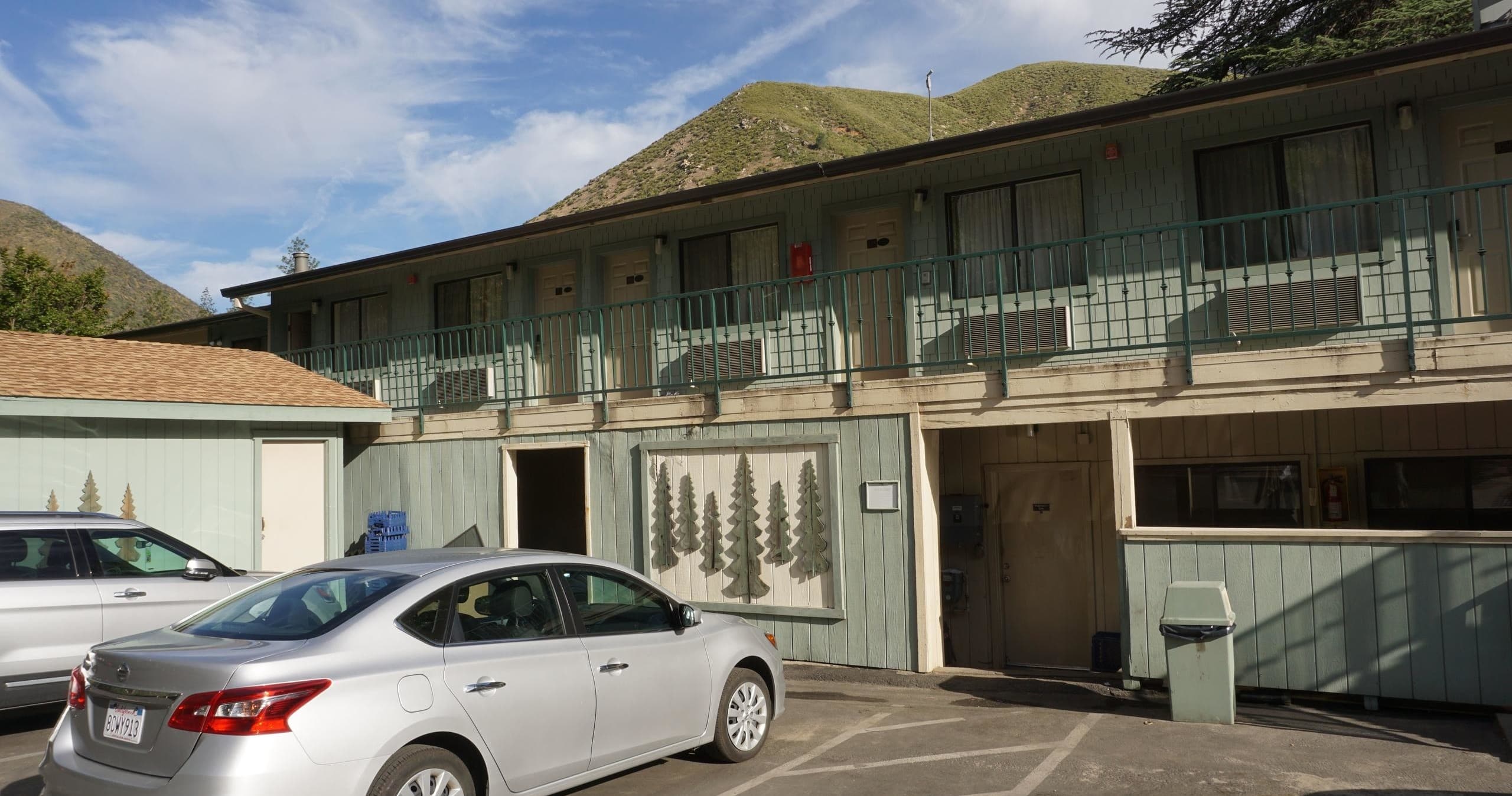 Yosemite 4 Day Cedar Lodge Tour in San Bruno
