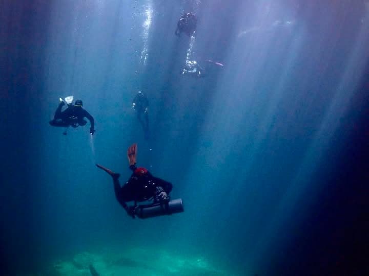 Catalina Deep Diver Specialty: 130-Foot Shore-Based Scuba Course at Casino Point