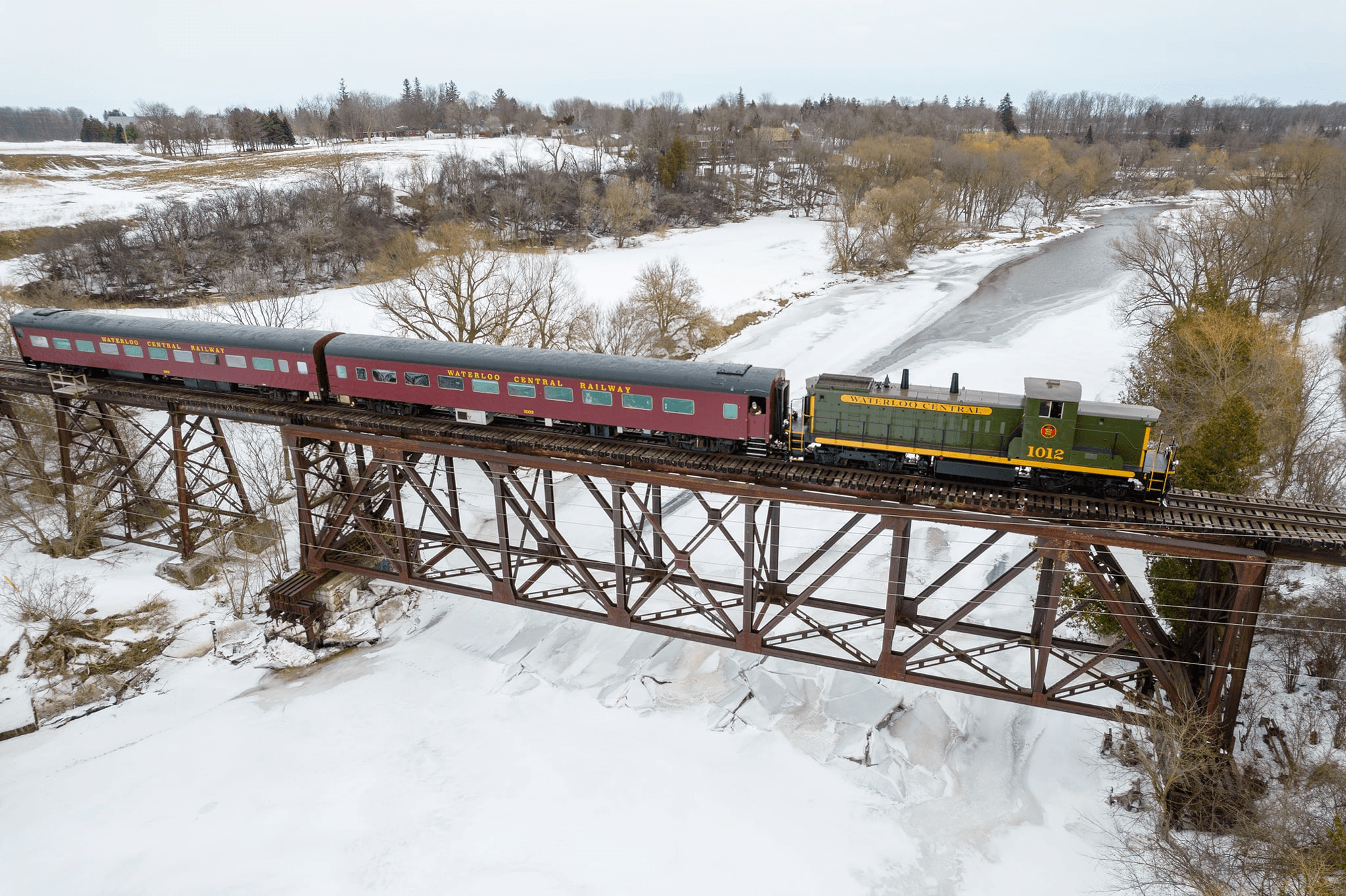 Valentrain Dinner Experience: Romantic Dinner Train from St. Jacobs to Elmira photo 3