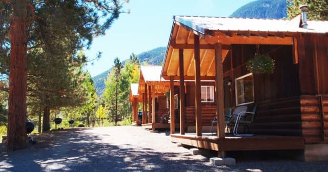 Four Week: Cabin Rental