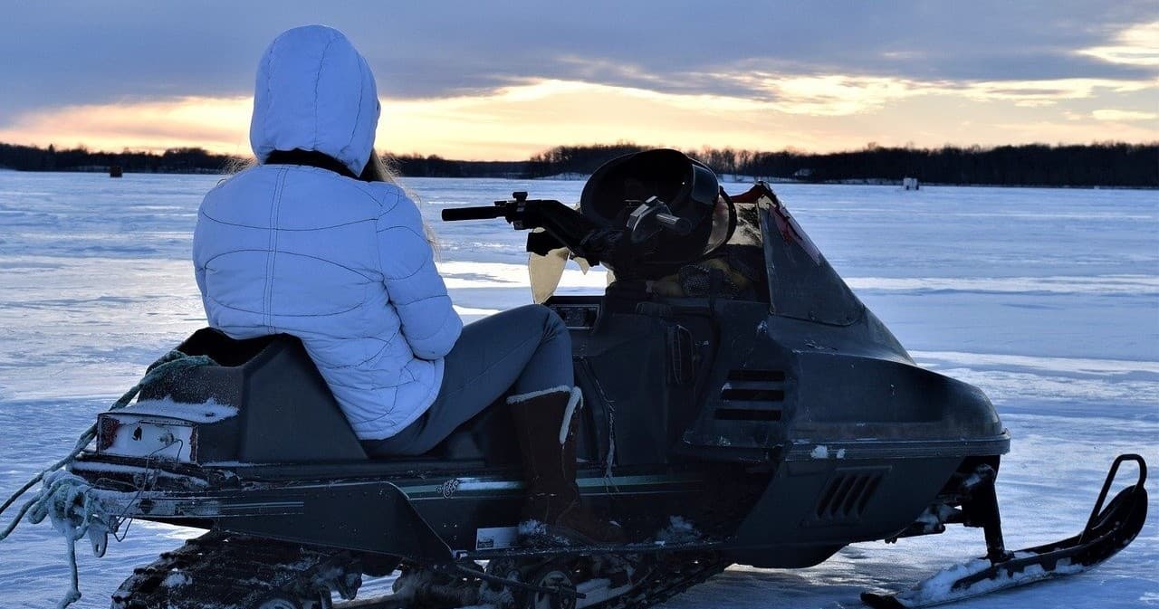 Six Day Snowmobile Rental Adventure in Grand Marais, MN