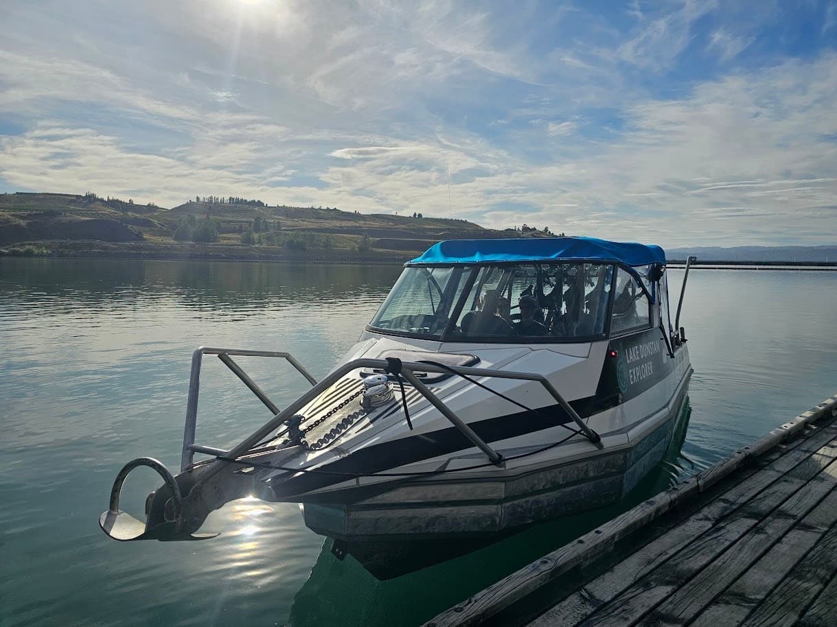 Lake Dunstan Deluxe: Boat & eBike Through Cromwell Gorge