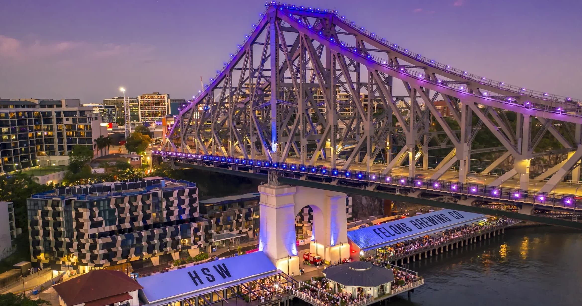 City & Nature Adventure with Paradise Tours in Brisbane