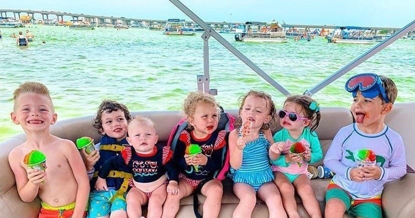 Water Activities & Pontoon Rental at Happy's Watersports