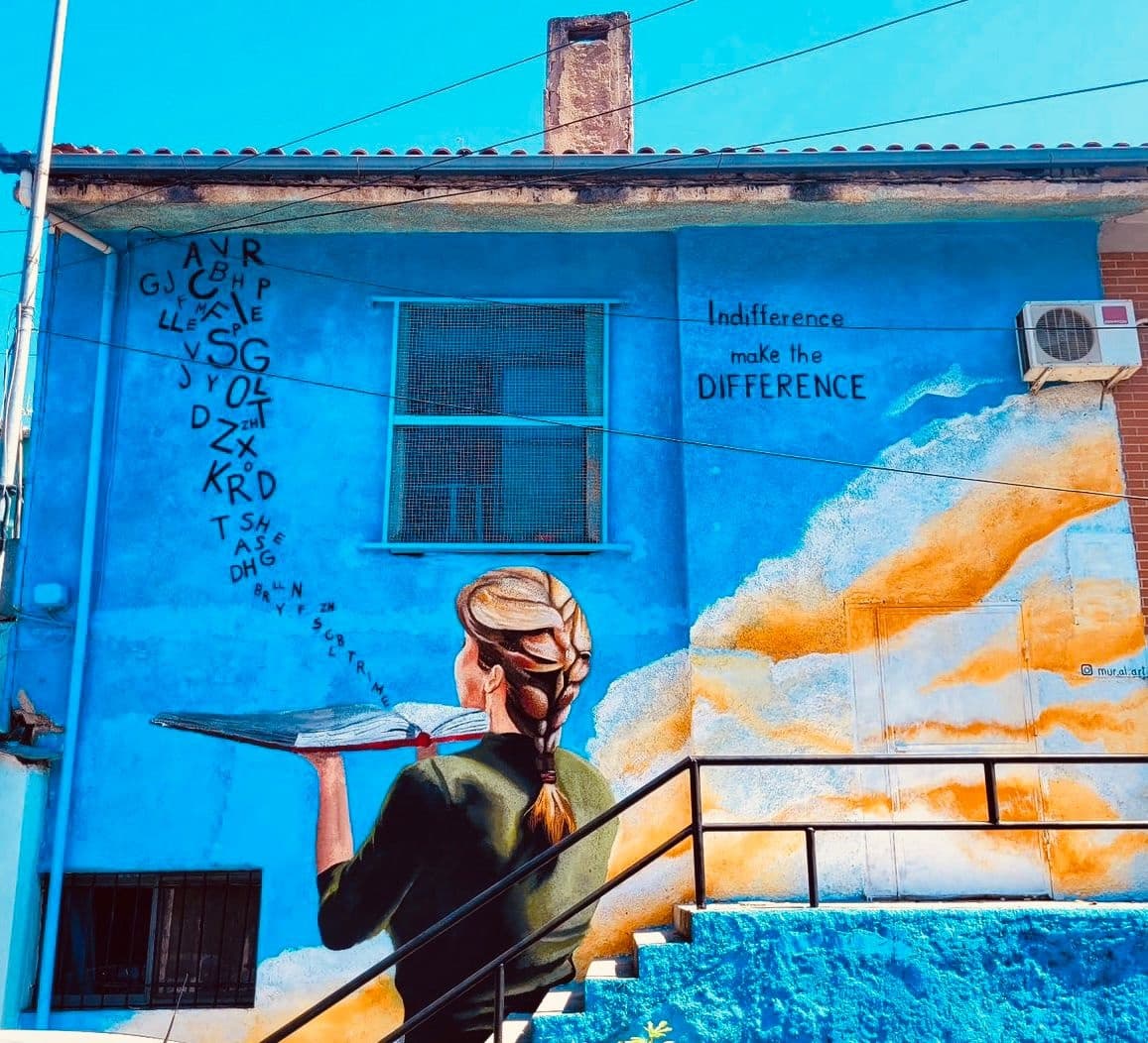 Urban Adventure: Street Art & Architecture with Walkative!