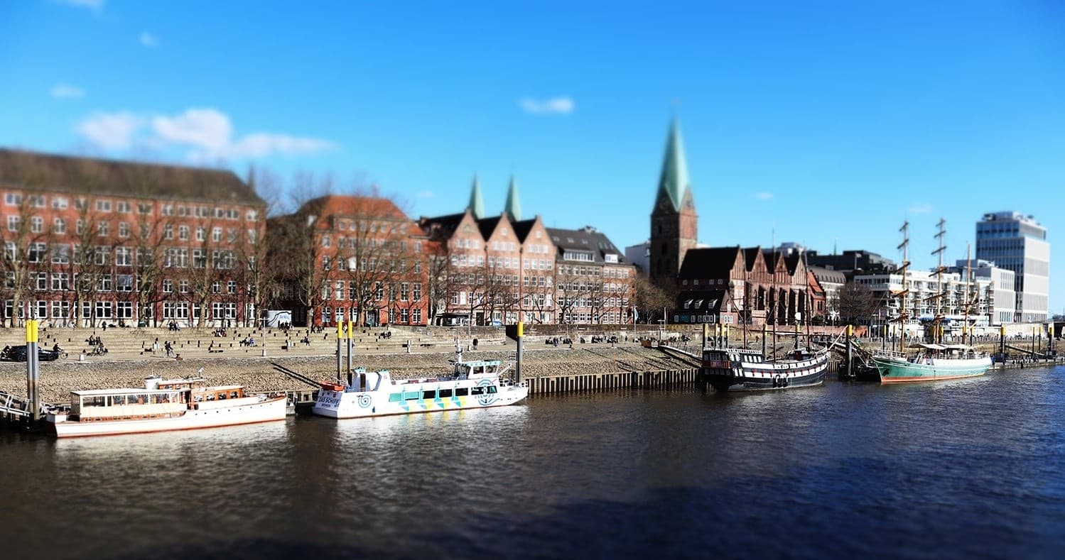 Water Activities & Scenic Boat Ride with Hal Över in Blumenthal