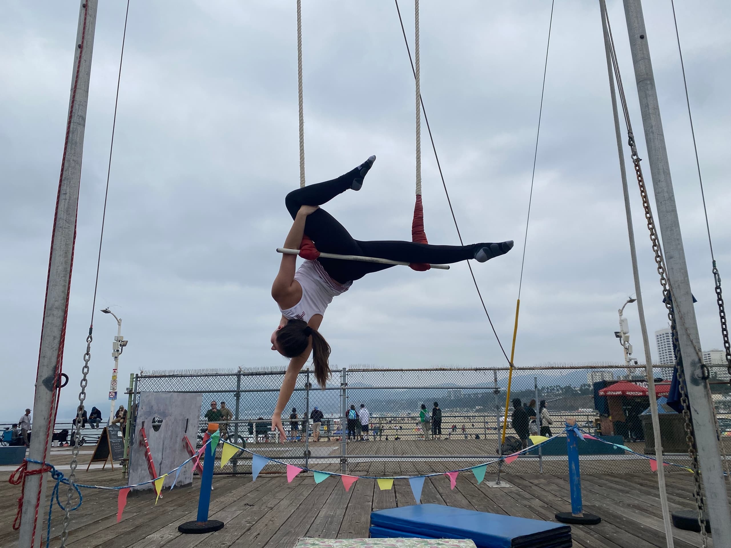 Static Trapeze Workshop in Santa Monica, California