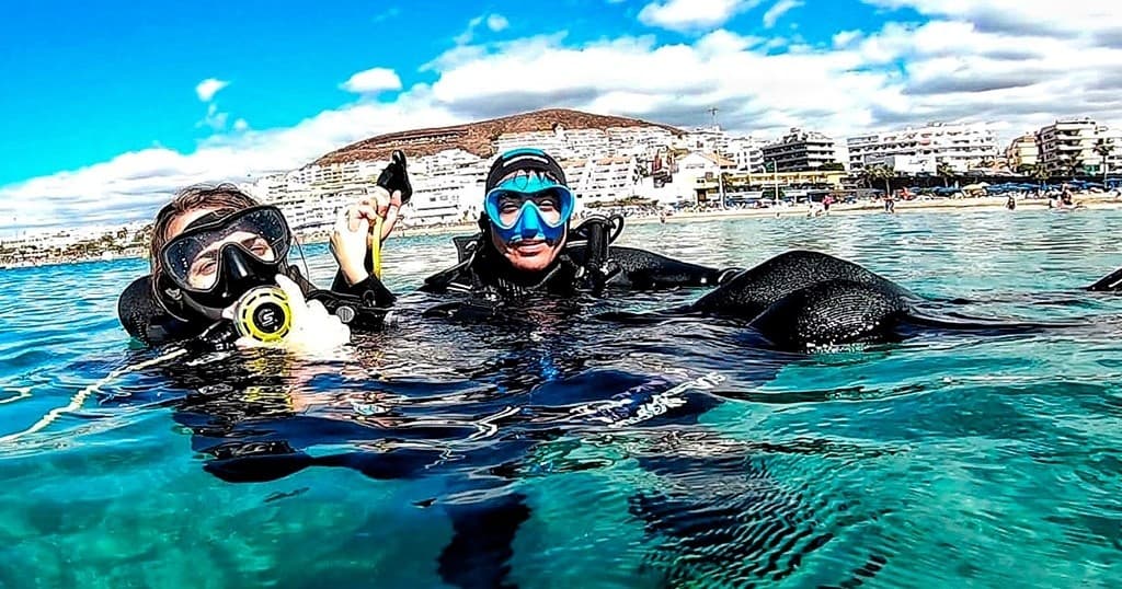 Bautizo de Buceo with Adventoure in Tenerife: Dive Into the Underwater World