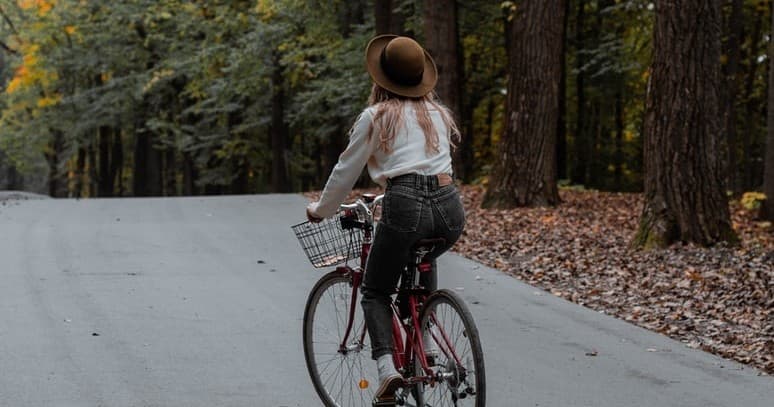 Cycling & Wine Tasting Adventure with Zoom Leisure Bikes