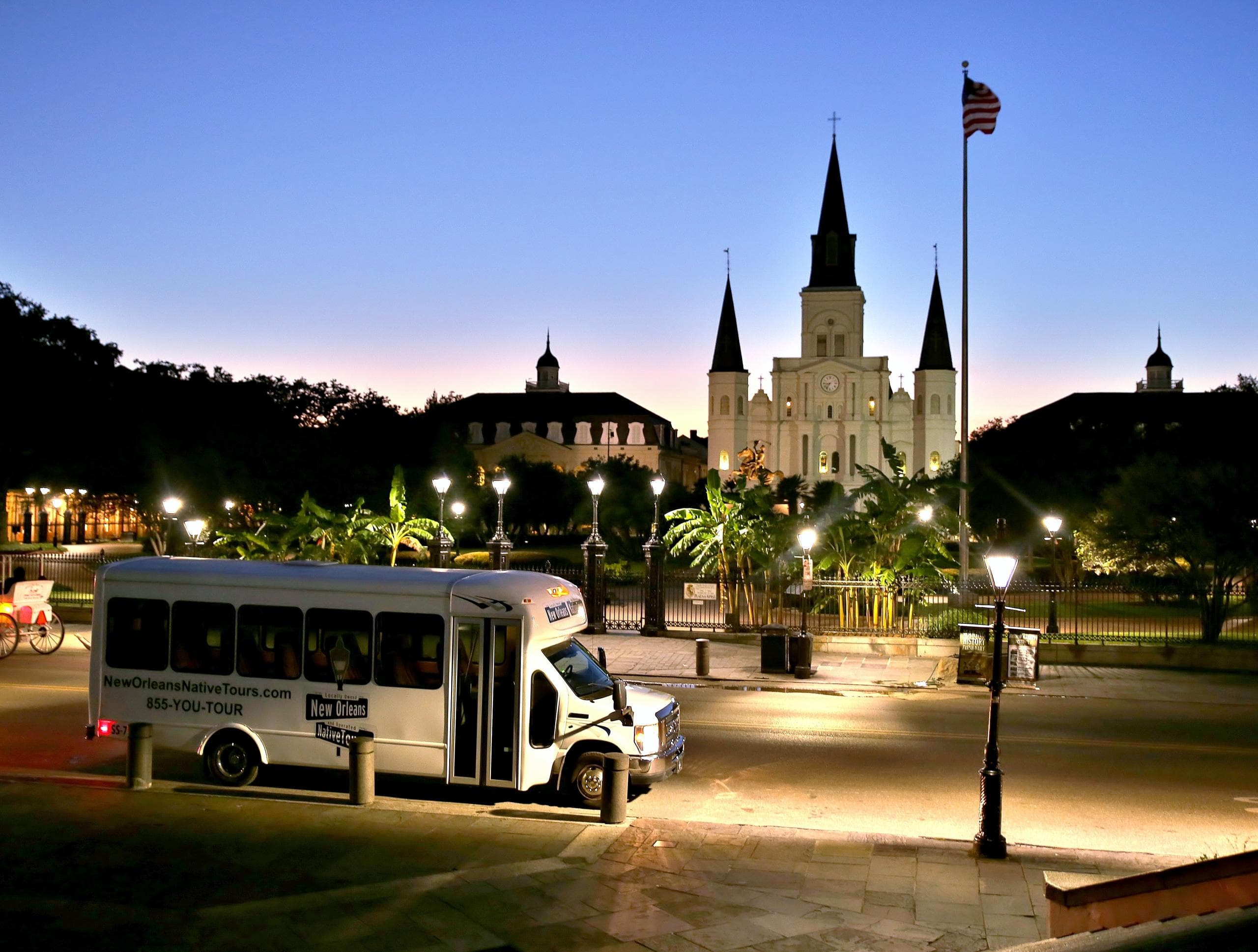 Haunted History Tours’ Dead of Night Ghost Bus Ride