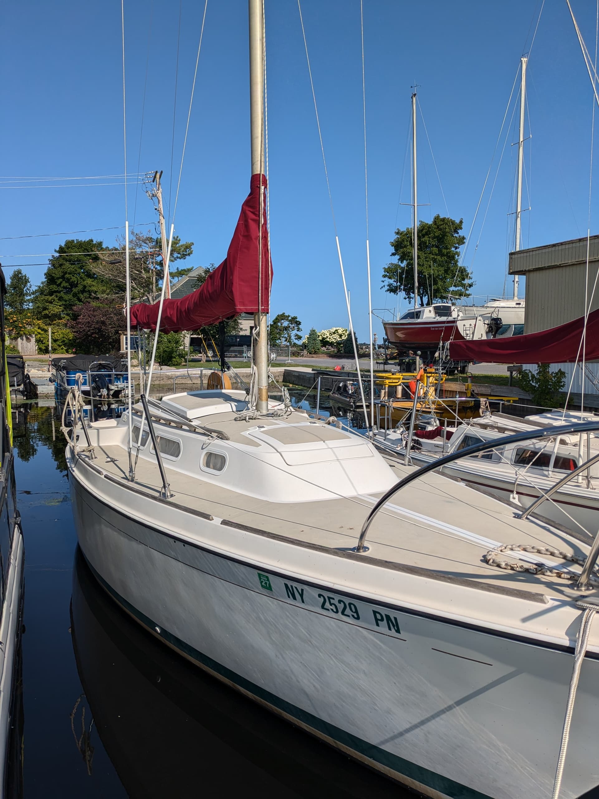 Sailing Lake Ontario with O'Day 25: A Unique Adventure