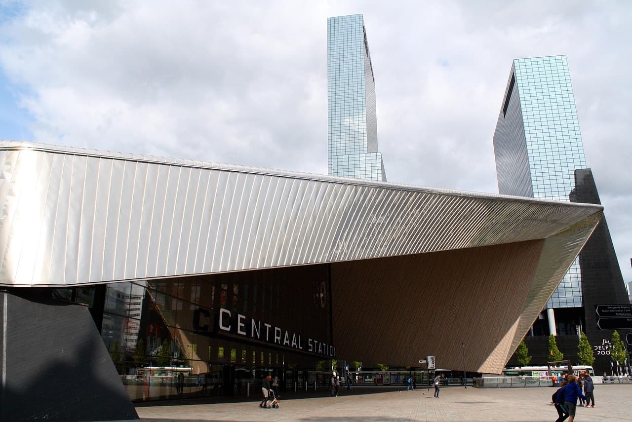 Rotterdam & Delft in a Day: Cube Houses, Markthal and Delft Blue from Amsterdam photo 2