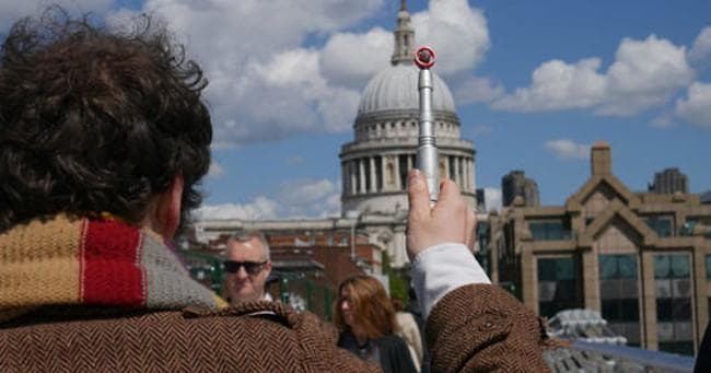 London Walking Tour by Brit Movie Tours: Doctor Who Legacies