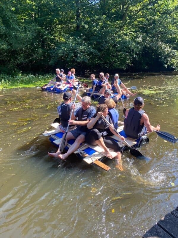 Raft-Building at Mellingburger Schleuse: Team Float & BBQ near Hamburg